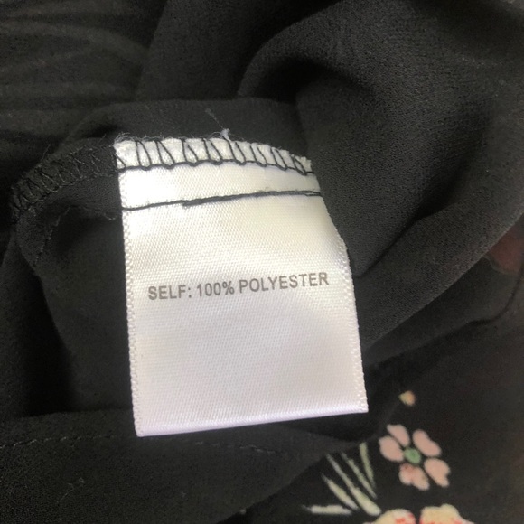 Floral and Peacock Sleeveless Blouse - Picture 6 of 9